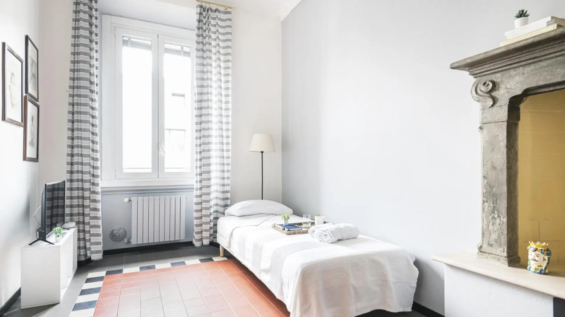 Easylife - Bilocale Funzionale In Porta Romana Milan 0*,  Italy